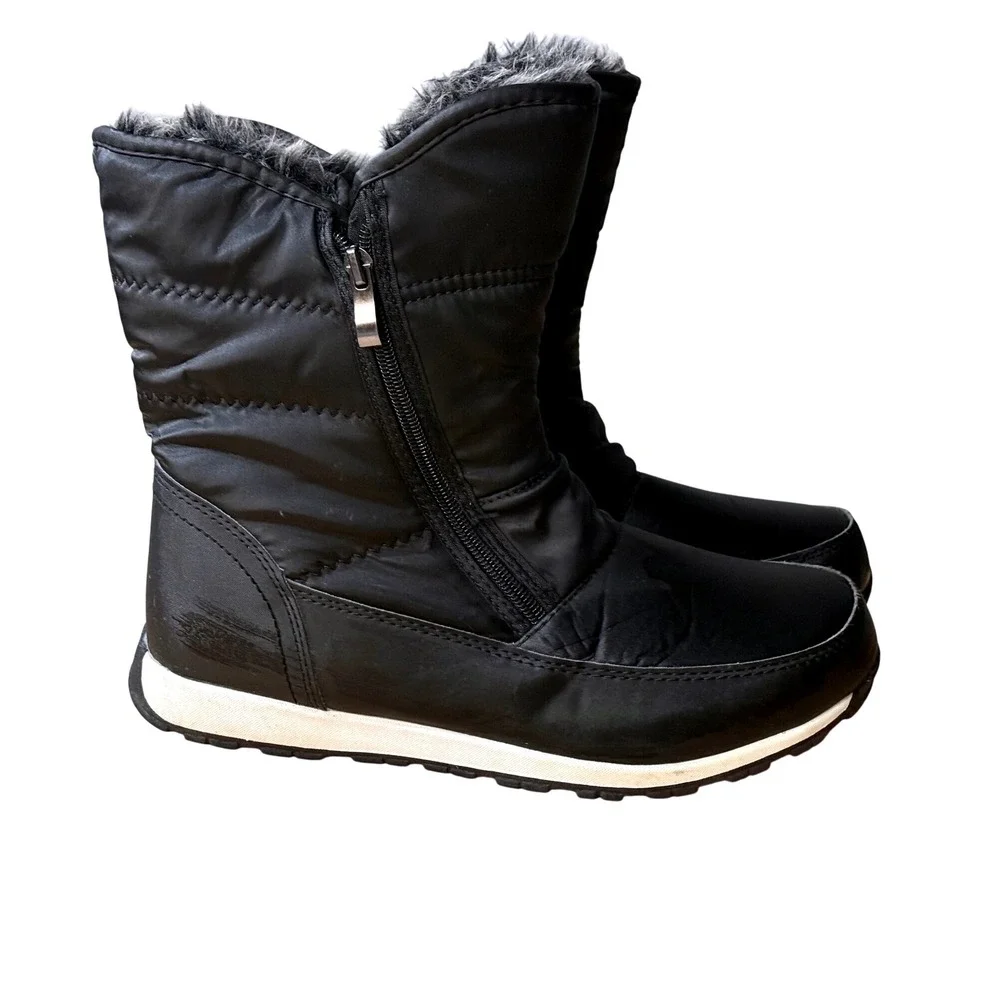 Time and Tru Black Quilted Winter Snow Boots with Fur Lining Side Zipper Size 10
